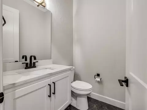 Bath - 3211 E 169th St S, Bixby, OK 74008 photo 10 of 17
