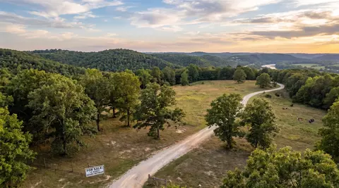 85 0, Stilwell, OK 74960