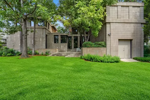 Exterior - 2624 E 33rd St, Tulsa, OK 74105 photo 6 of 8