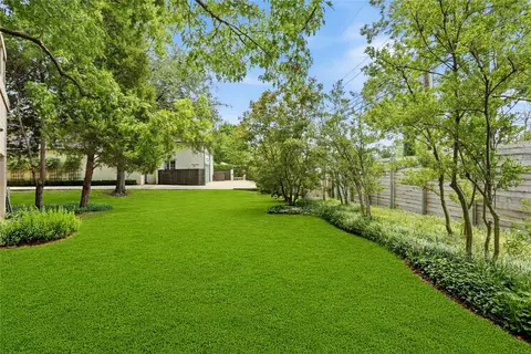 Exterior - 2624 E 33rd St, Tulsa, OK 74105 photo 7 of 8