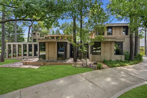 Exterior - 2624 E 33rd St, Tulsa, OK 74105 photo 2 of 8