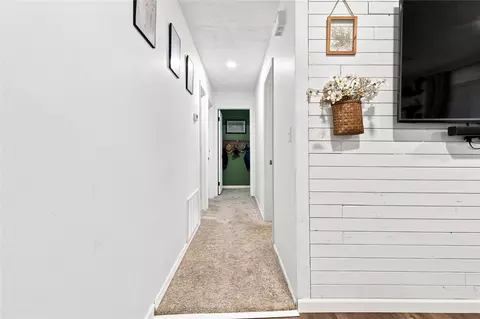 Entry Way - 19 S Whitaker St, Pryor, OK 74361 photo 1 of 1