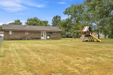 Exterior - 19 S Whitaker St, Pryor, OK 74361 photo 4 of 5