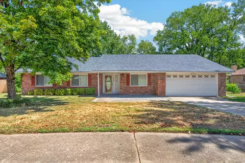 4640 SE Barlow Dr, Bartlesville, OK 74006