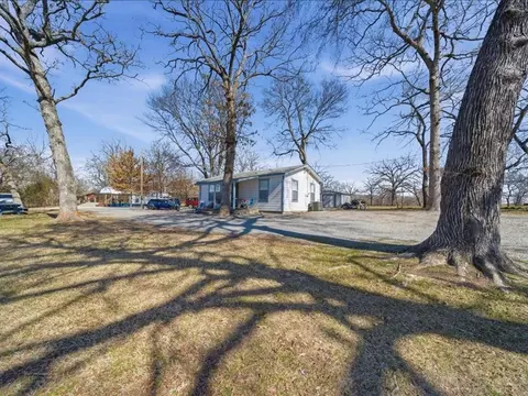 Exterior - 600 S Main, Spavinaw, OK 74366 photo 5 of 9