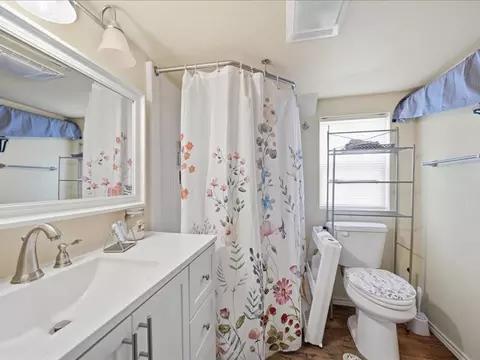 Bath - 600 S Main, Spavinaw, OK 74366 photo 2 of 2