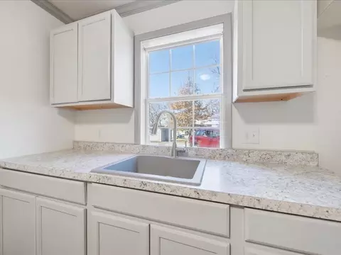 Kitchen - 600 S Main, Spavinaw, OK 74366 photo 2 of 4