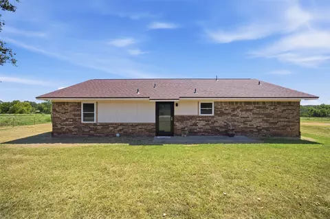 5916 S Carr Pen, Atoka, OK 74525