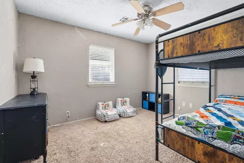 Bedroom - 108 Circle Dr, Davis, OK 73030 photo 4 of 5