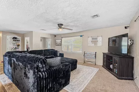 Living - 108 Circle Dr, Davis, OK 73030 photo 3 of 3