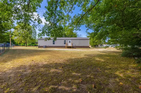 Exterior - 228 E 9th Ave, Ada, OK 74820 photo 1 of 5