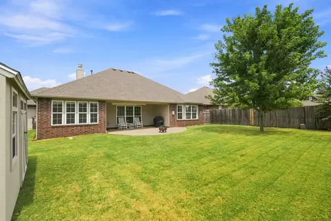Exterior - 20346 E 33rd St S, Broken Arrow, OK 74014 photo 4 of 5