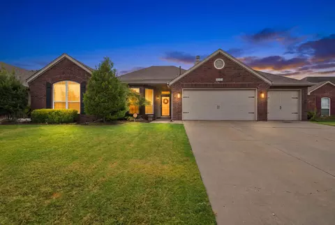 Exterior - 20346 E 33rd St S, Broken Arrow, OK 74014 photo 2 of 5