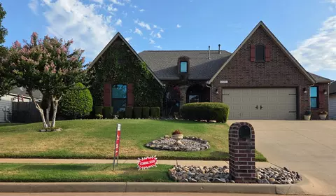 10221 E 113th St S, Bixby, OK 74008