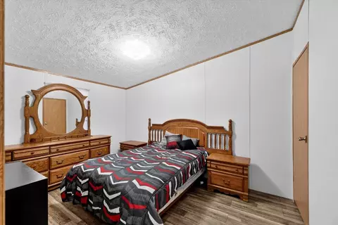 Bedroom - 39908 Texas Ave, Howe, OK 74940 photo 3 of 5