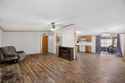 Living - 39908 Texas Ave, Howe, OK 74940 photo 1 of 3