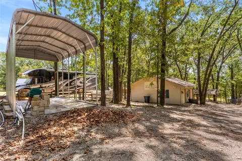 Exterior - 424866 E 1169 Rd, Eufaula, OK 74432 photo 19 of 29