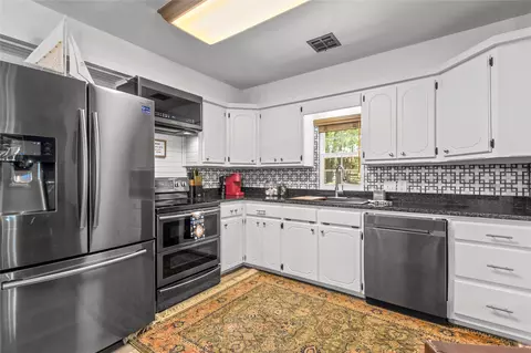 Kitchen - 424866 E 1169 Rd, Eufaula, OK 74432 photo 1 of 4