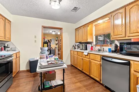Kitchen - 201 Smith, Colbert, OK 74733 photo 2 of 2