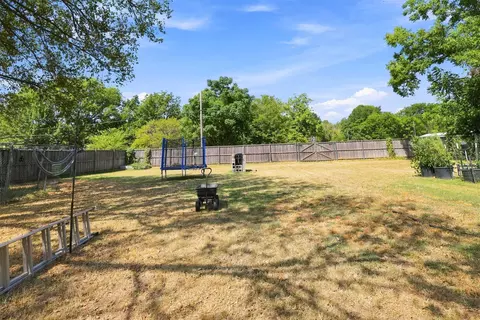 Exterior - 201 Smith, Colbert, OK 74733 photo 4 of 5
