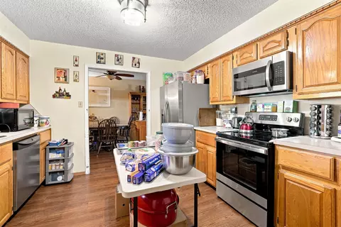 Kitchen - 201 Smith, Colbert, OK 74733 photo 1 of 2
