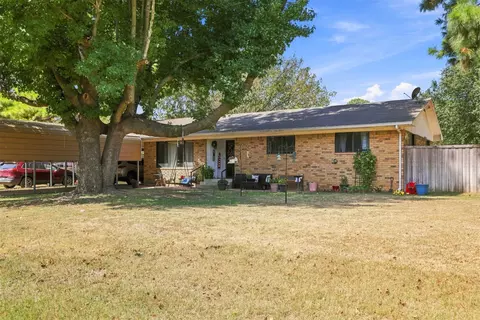 Exterior - 201 Smith, Colbert, OK 74733 photo 1 of 5