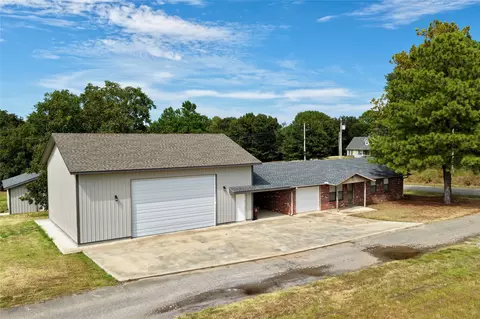 Exterior - 1812 Sunset Dr, Eufaula, OK 74432 photo 2 of 5