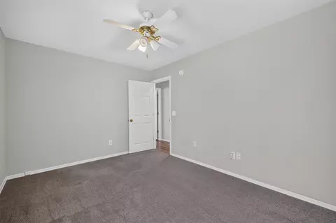 Bedroom - 14101 E 86th Ct N, Owasso, OK 74055 photo 5 of 9