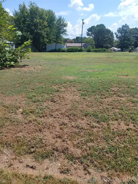 Other - 514 SE Main St, Checotah, OK 74426 photo 2 of 11