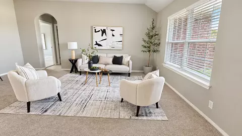 Living - 25276 E 91st Pl S, Broken Arrow, OK 74014 photo 2 of 3