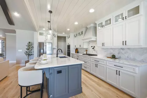 Kitchen - 5812 E 128th St S, Bixby, OK 74008 photo 1 of 2