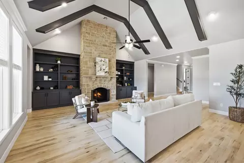 Living - 5812 E 128th St S, Bixby, OK 74008 photo 1 of 2
