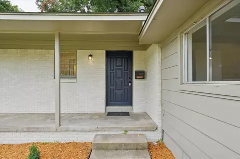 Exterior - 6648 E 30th St, Tulsa, OK 74129 photo 7 of 8