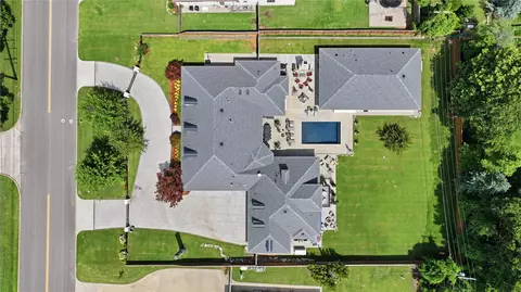 View/Area - 2680 E 36th St, Tulsa, OK 74105 photo 2 of 2