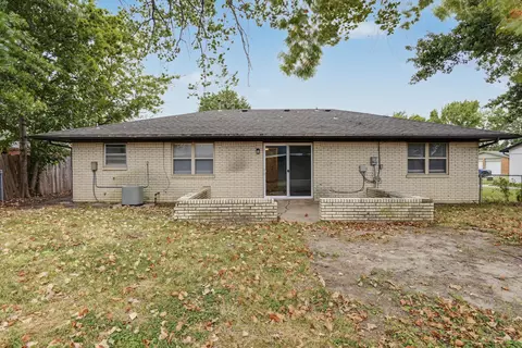 Exterior - 11613 E 24th St, Tulsa, OK 74129 photo 4 of 5