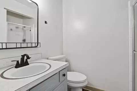 Bath - 11613 E 24th St, Tulsa, OK 74129 photo 1 of 3