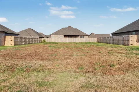 10880 S 278th East Ave, Coweta, OK 74429