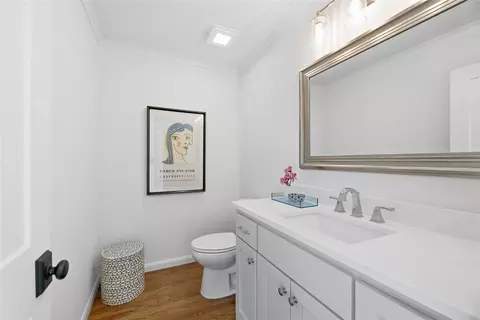 Bath - 2427 E 72nd Street 5-c-2, Tulsa, OK 74136 photo 1 of 5