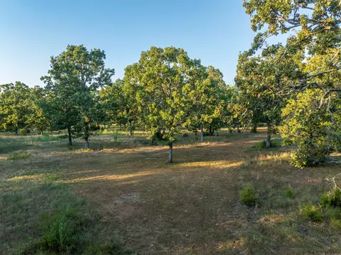 2 N 4450 Rd, Locust Grove, OK 74352