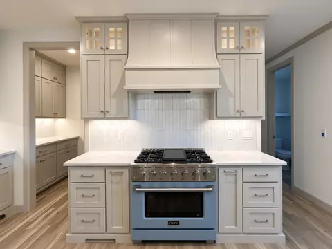 Kitchen - 232 E 46th St, Tulsa, OK 74105 photo 3 of 6