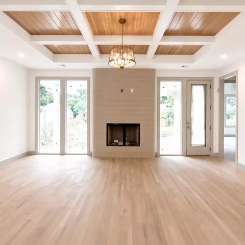Living - 232 E 46th St, Tulsa, OK 74105 photo 1 of 3