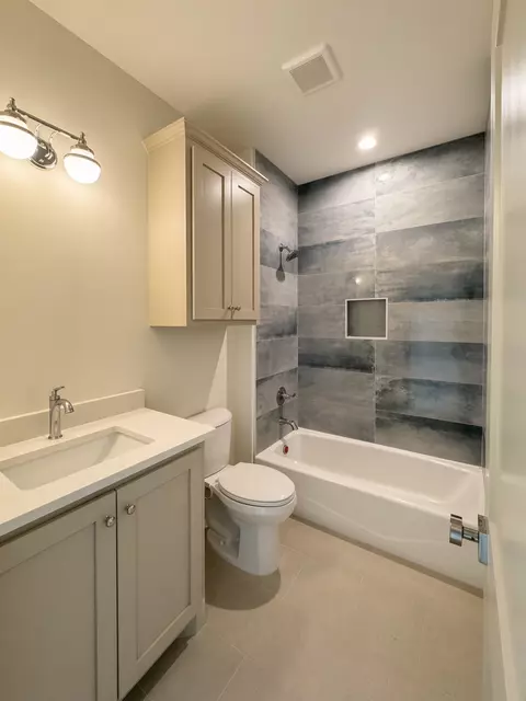 Bath - 232 E 46th St, Tulsa, OK 74105 photo 6 of 6