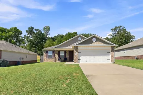 1365 Panther Ln, Sapulpa, OK 74066