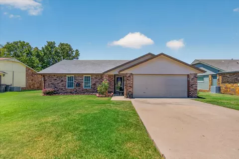 1209 Prairie Hts, Bartlesville, OK 74006