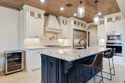 Kitchen - 3624 E 115th Pl S, Tulsa, OK 74137 photo 1 of 6