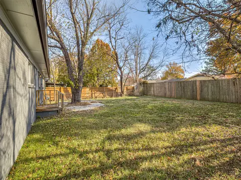 Exterior - 6614 E 27th St, Tulsa, OK 74129 photo 13 of 14