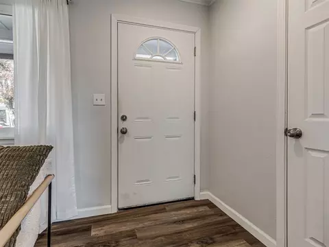 Entry Way - 6614 E 27th St, Tulsa, OK 74129 photo 1 of 3