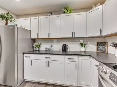 Kitchen - 3819 E 15th St, Tulsa, OK 74112 photo 5 of 7