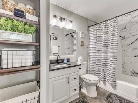 Bath - 3819 E 15th St, Tulsa, OK 74112 photo 1 of 2