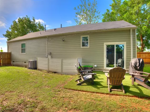 Exterior - 3819 E 15th St, Tulsa, OK 74112 photo 3 of 6